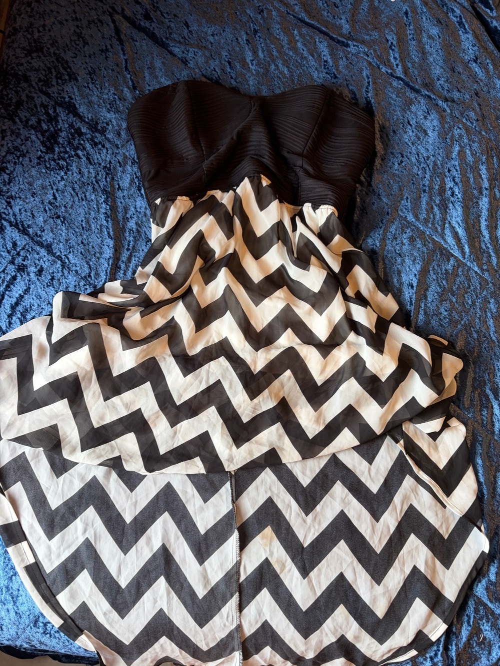 BONGO Black and White High-Low Chevron Strapless Dress